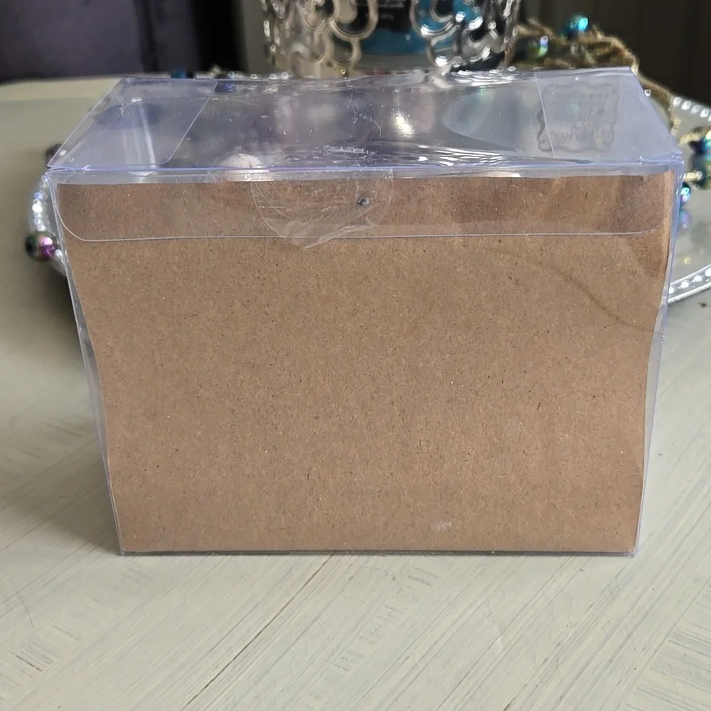 COLLECTIBLE JOHANNA PARKER SANTA & MRS. CLAUS SALT & PEPPER SHAKERS - Picture 3 of 10